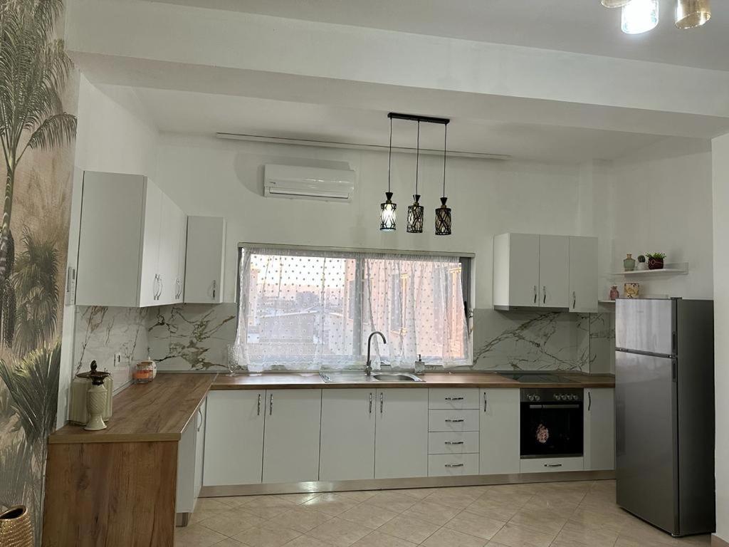 Victorias Apartment Tirane Екстер'єр фото